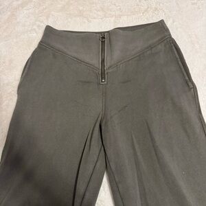 aerie green sweatpants w/ front zipper detail